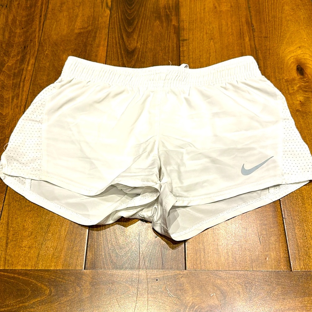 Nike dry fit running shorts extra small white